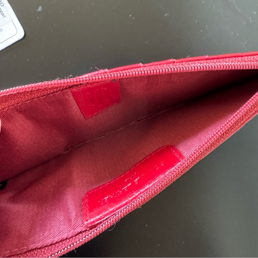 NWT Leather New York Red RFID Blocking Wallet card holder with zipper coin purse - Picture 6 of 9